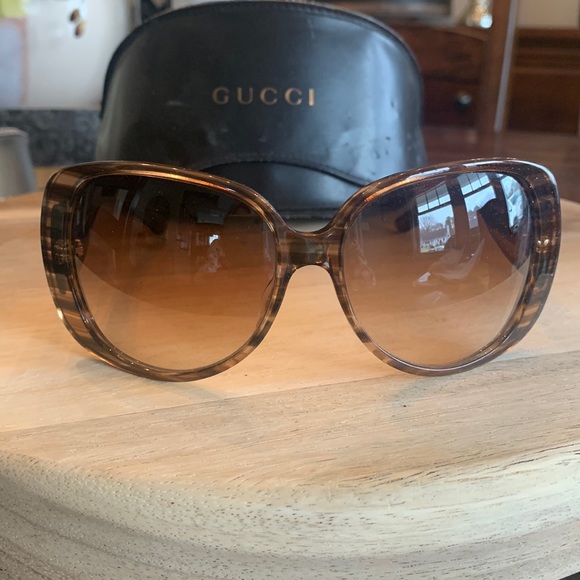 Gucci sunglasses no scratches - Picture 1 of 6
